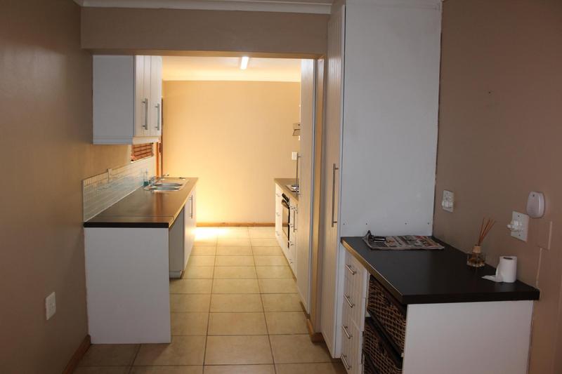 2 Bedroom Property for Sale in Glenwood Western Cape